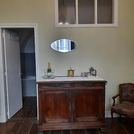 Coeur De Confolens 住宿加早餐酒店